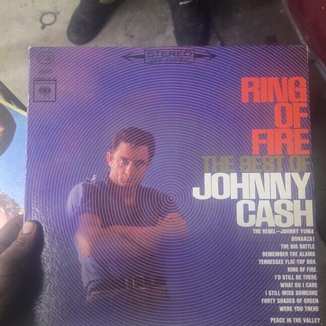 Johnny Cash — Ring Of Fire (The Best Of Johnny Cash) cover