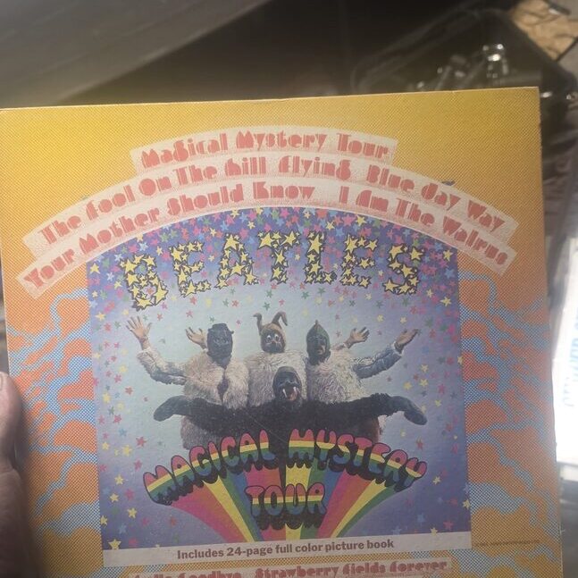 The Beatles — Magical Mystery Tour cover